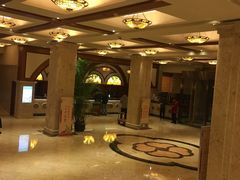 -山明水秀大饭店