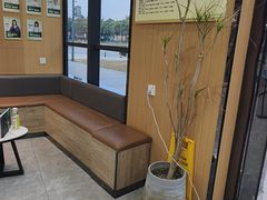 -半岛宠物医院24小时·内窥镜·牙科·碎石中心(府城大道店)