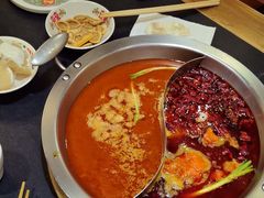 -沸炉重庆老火锅(军事博物馆店)