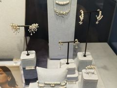 -HEFANG Jewelry何方珠宝(IFS店)