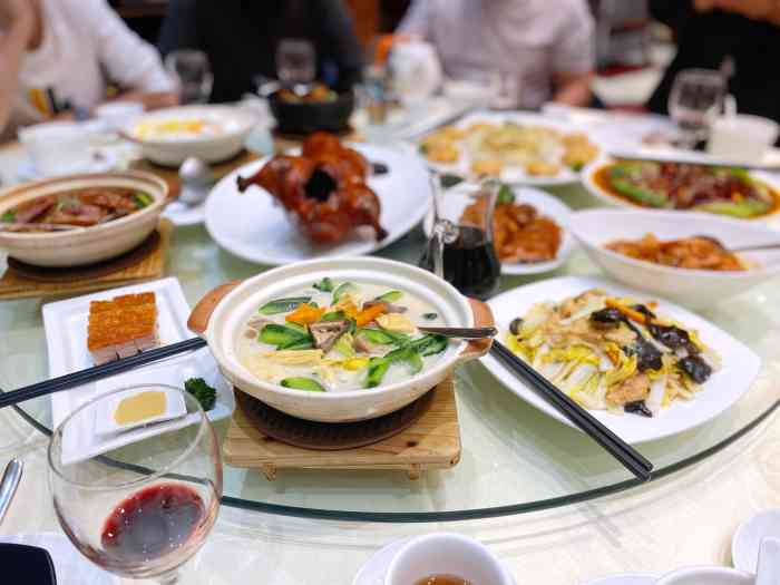 兴悦酒家(保利克洛维店)-"石斑很凶,无论是样子还是价格.,其他正经.