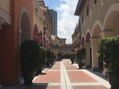 -佛罗伦萨小镇广佛名品奥特莱斯(疏港路店)