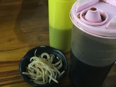 -丽虹云南过桥米线(兴工街店)