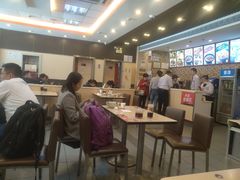 -李先生牛肉面大王(上海站南广场店)