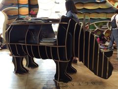 -钟书阁(松江泰晤士小镇店)