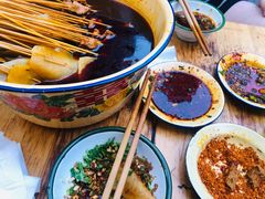 -拈签一笑黄牛肉辣卤串串
