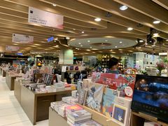 -诚品(信义店)