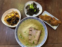 白汤面底-同得兴 Since·1995 传统苏式面馆(嘉馀坊店)