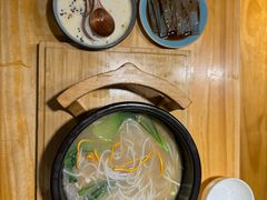 -勺子米线·云南传统小吃市集(四方街店)