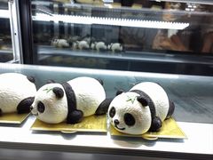 -雍容荟帝王蟹活龙虾展台自助(IFS黑金店)