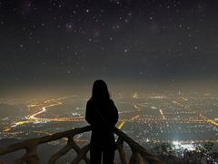 -鬼笑石后山停车场
