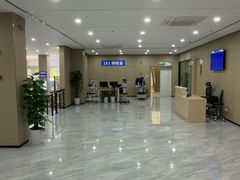 -上海大学附属上海和平眼科医院
