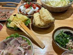-黔二妞地摊火锅(龙华清湖店)