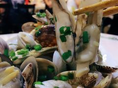 -虾弄弄海派小龙虾·牛羊蝎子火锅