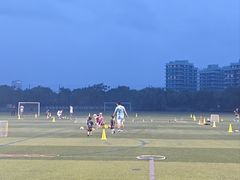 -Riverside河畔少儿足球培训(前滩店)