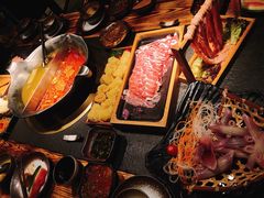 -湊湊火锅·茶憩(杭州湖滨银泰in77店)