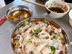-正宗杨记普洱酸醋米线(总店)