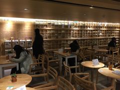 -猫的天空之城概念书店(苏州诚品店)