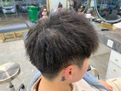 -水灵珑美容造型中心