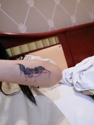 -鳌首刺青纹身 穿孔饰品店