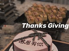 -怡豪大饭店·银顶旋转餐厅