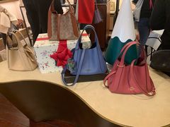 -COACH蔻驰(银泰店)