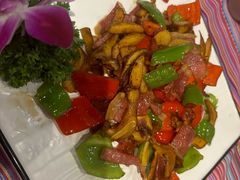 -香巴拉云南餐厅(华莱坞店)