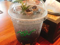 -Chom Cafe and Restaurant