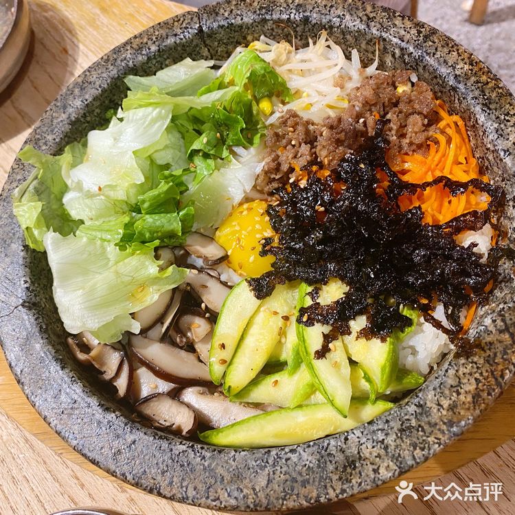 滋滋滋～打卡正宗韩料姜虎东烤肉