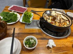 -菌之家·专业纯野生菌火锅·特色炒菌