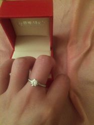 -威德钻石-克拉钻大本营(南京东路店)