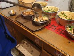 -柳州肥姨妈大骨螺蛳粉(万达中心店)