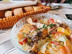 鸡肉生菜沙拉-西堤厚牛排(昆山店)