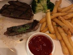 -WOLFGANG PUCK KITCHEN & BAR(迪士尼小镇店)