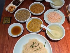 -裕兴记•蟹黄面馆(人民广场店)