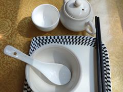 餐具摆设-快活大茶楼