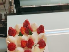 -花花卷卷·鲜食蛋糕(泉屋店)