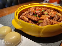 -多嘴肉蟹煲(万达店)