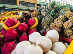-三亚新鸿港水果一级批发市场