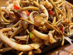 -雀舞云南菜(天津天河城购物中心店)