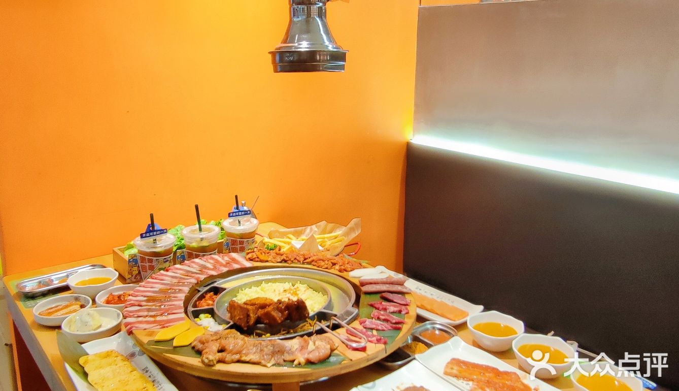 不会还有人没吃过他家的烤肉呼啦圈吧