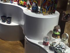 -LOL原创生活概念店(K11购物艺术中心店)