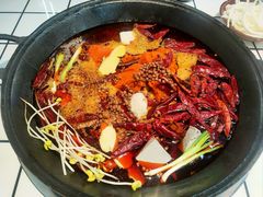 -扎起市井老火锅(乐山总店)