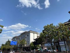 -钟书阁(珍园店)
