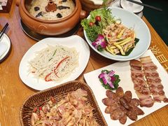 -老滇山寨•云南特色菜•地方菜•民族风情歌舞表演(经开区店)