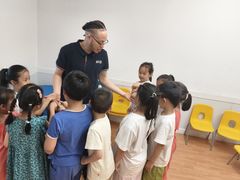 -英孚教育青少儿(滨江中心)