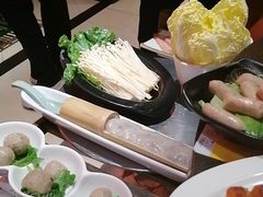 -九牧鱻·渝老鬼重庆火锅(人民路店)