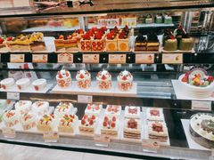 面包甜点陈列柜-罗森尼娜(解放西路店)