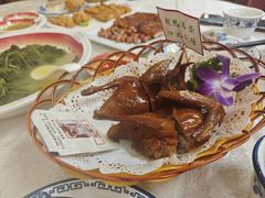 -津津名菜馆(绝没分店)