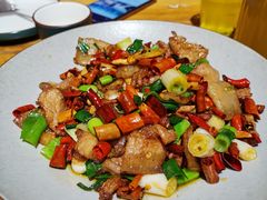 -老滇山寨•云南特色菜•地方菜•民族风情歌舞表演(金碧店)